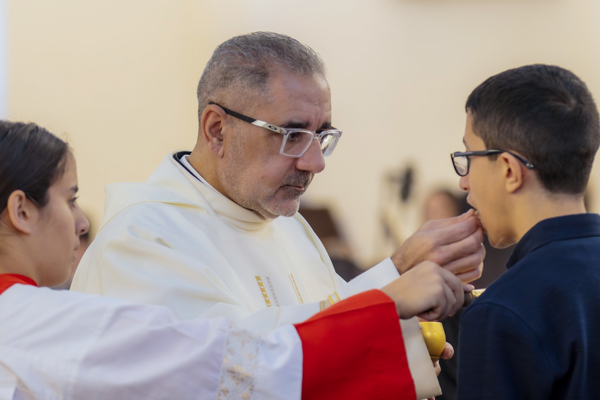 الأب جوني أبو خليل