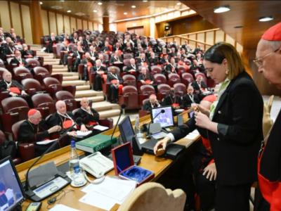 صرخة سلام من الكونكلاف: الكنيسة الكاثوليكية تدعو إلى وقف إطلاق النار في الشرق الأوسط 